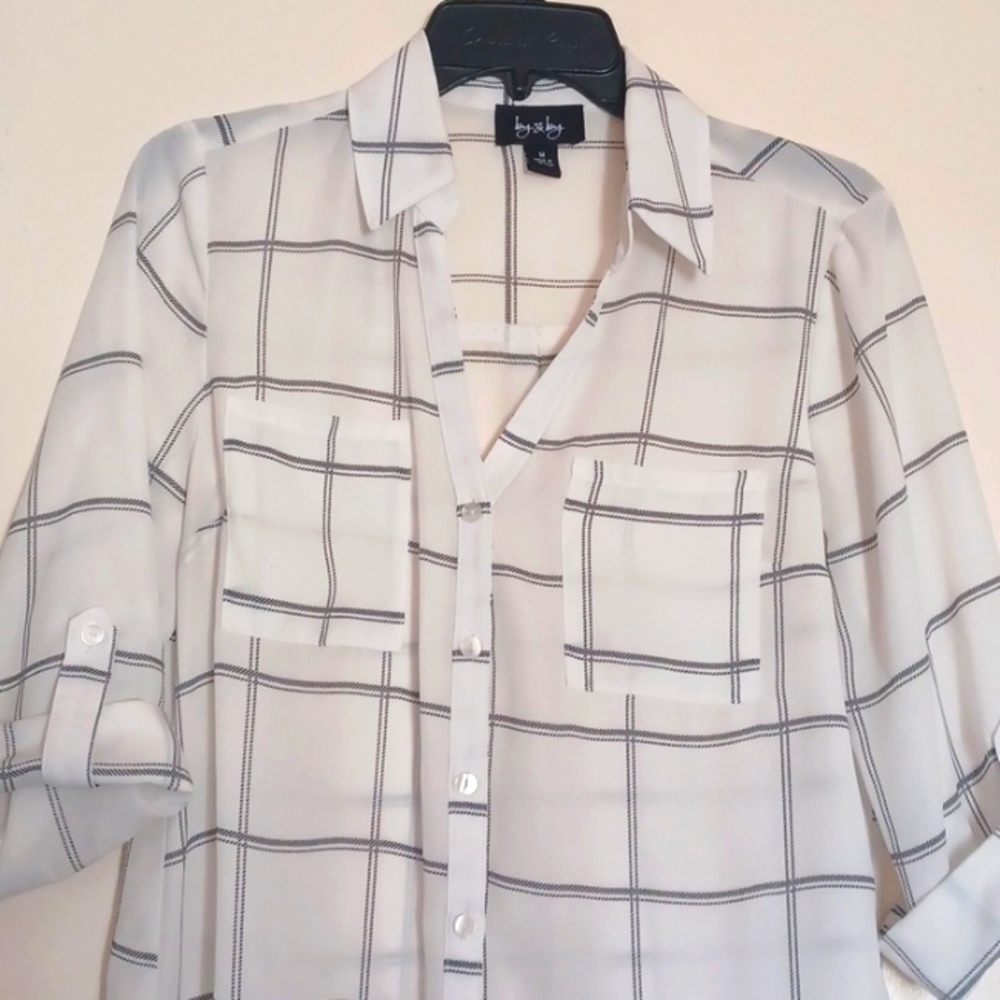 Black and White Checkered Blouse Size Medium